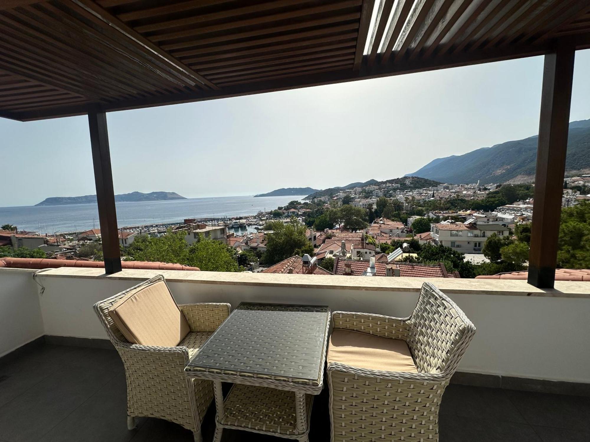 The Townhouse Apartment Kaş Esterno foto